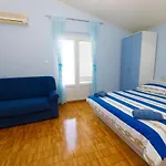 Villa Neda