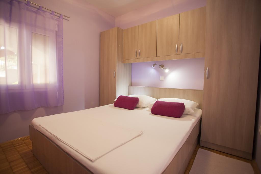 Neda 3* Makarska